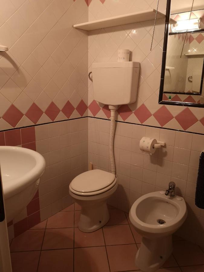 شقة كاربونيا  في Andrea'S House المظهر الخارجي الصورة