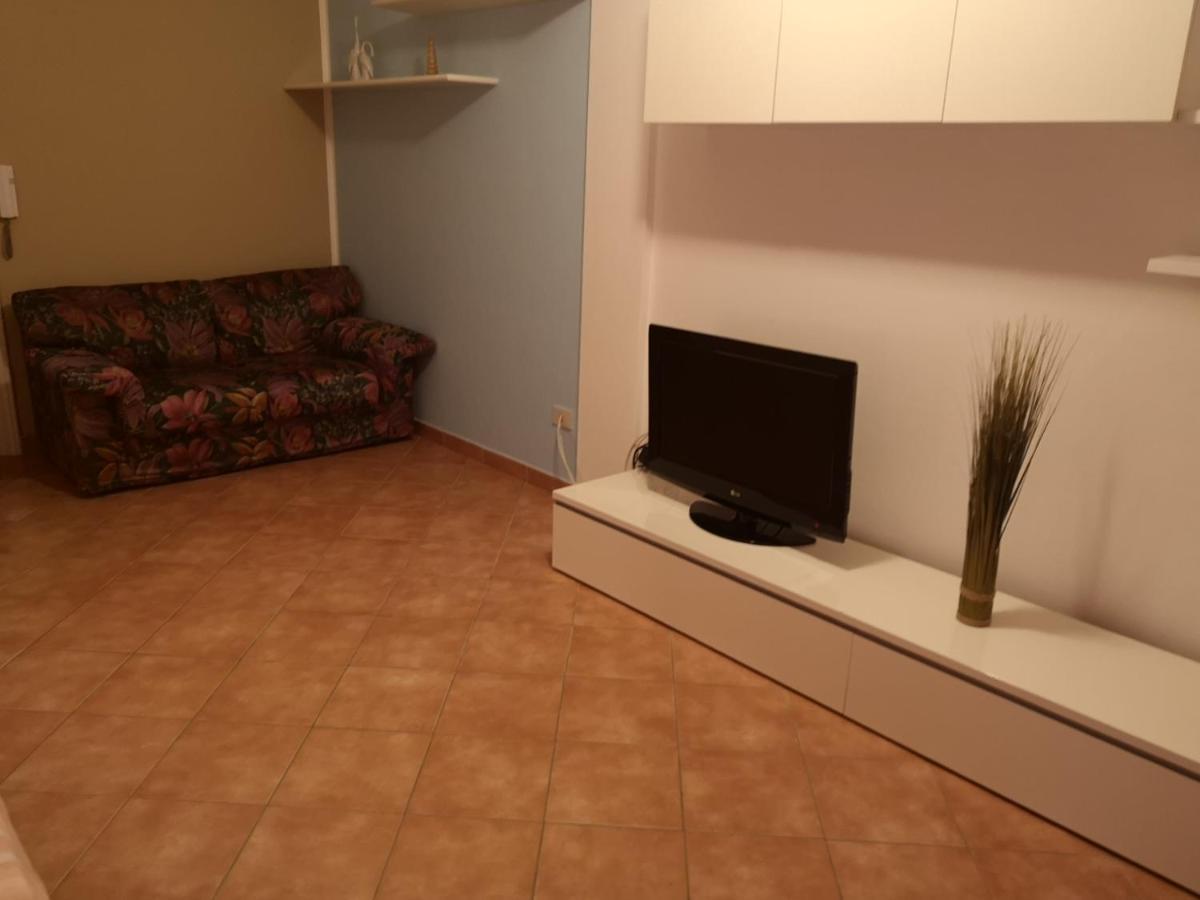 شقة كاربونيا  في Andrea'S House المظهر الخارجي الصورة